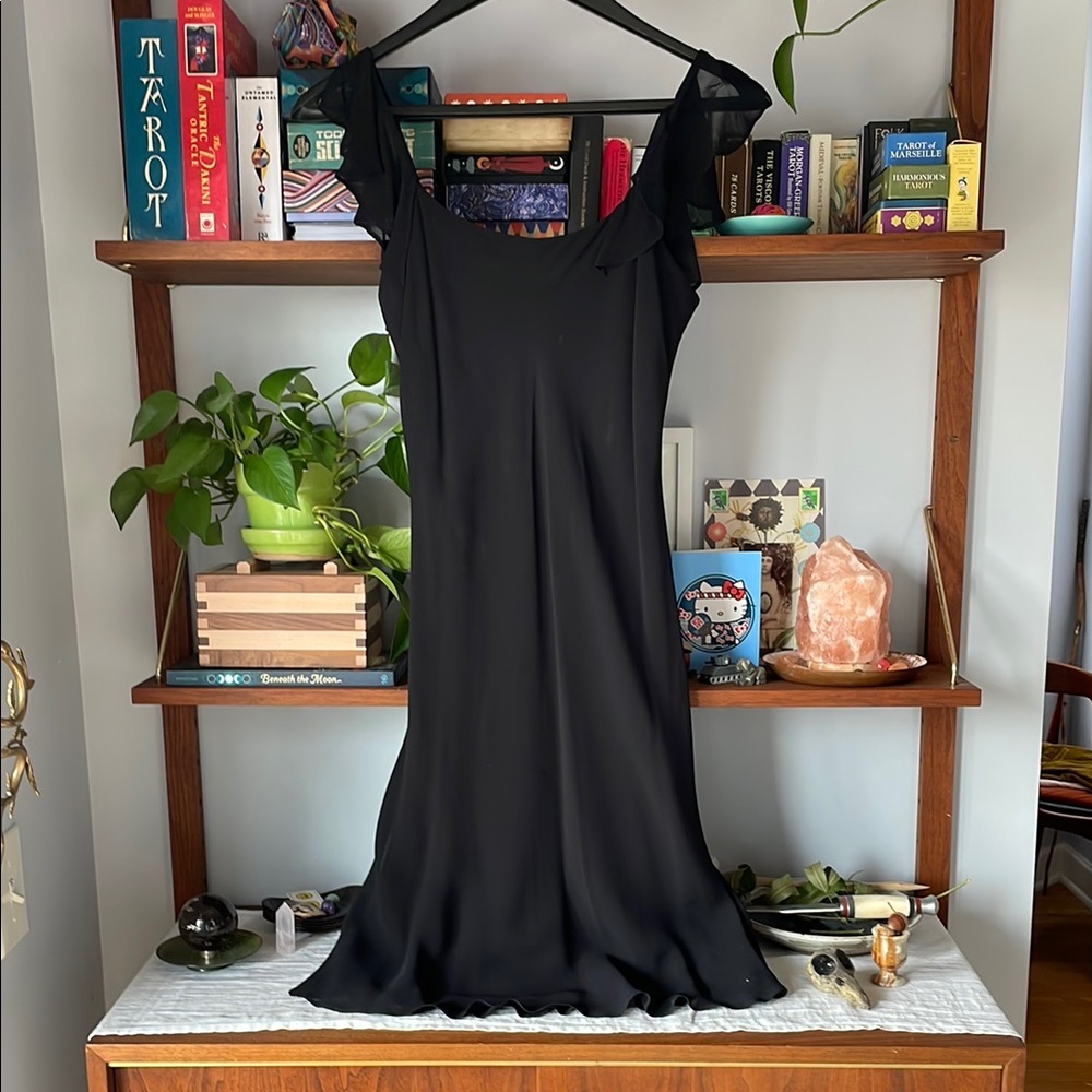 90’s Elegant Little Black Dress